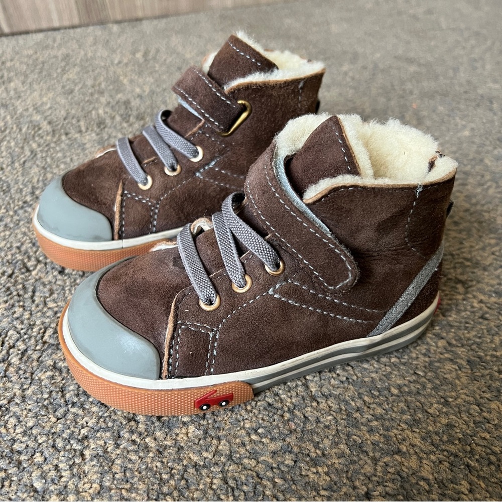 See Kai Run Kids Toddler Baby Brown Suede Devon Shearling Sneaker Shoes Boots 7